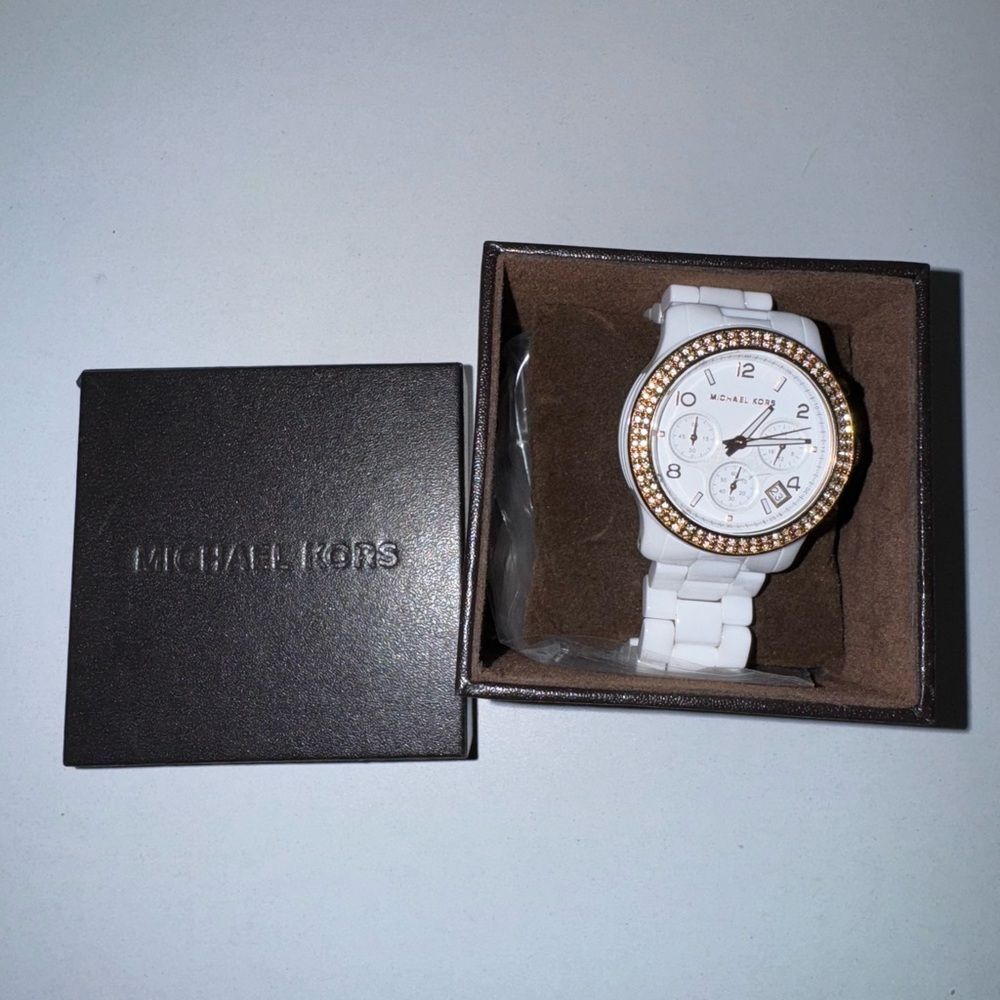 Michael Kors White and Rose Gold Ceramic Watch